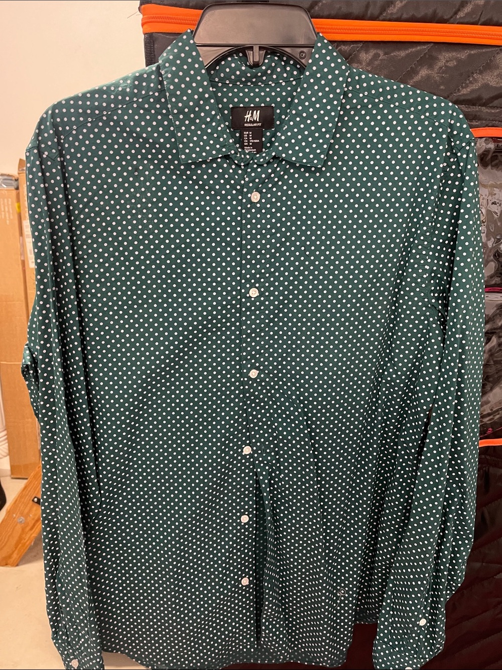 H&M Men's Green Polka Dot Button-Up Shirt